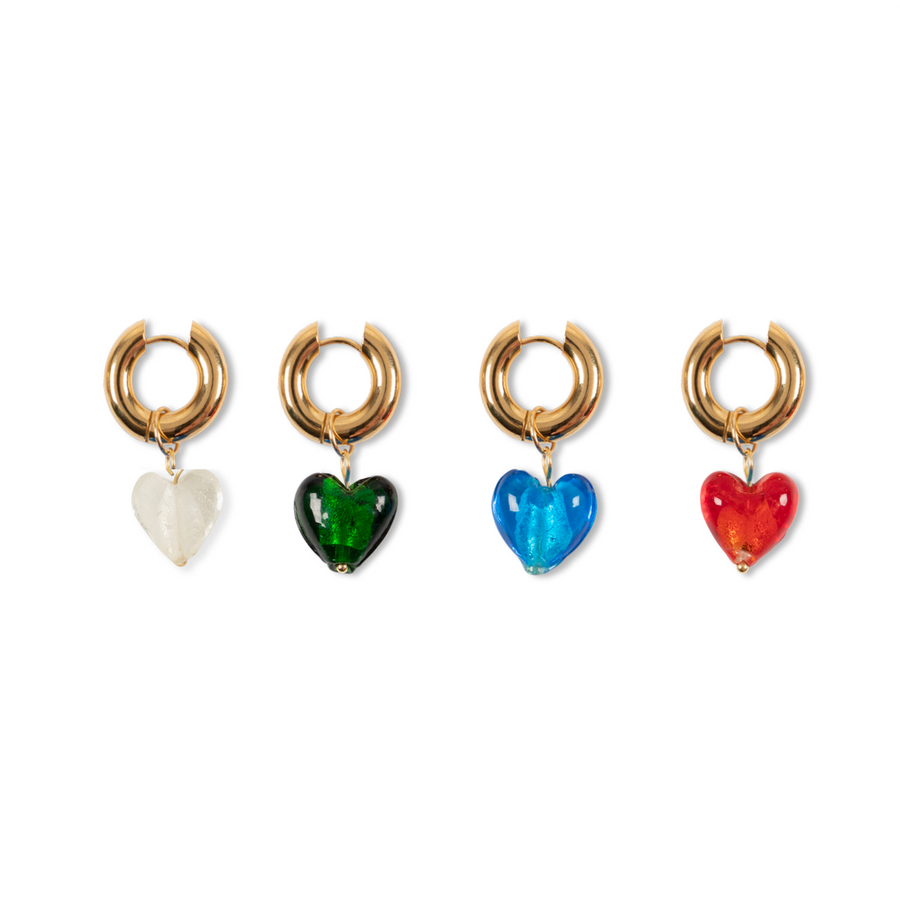 Chunky heart translucent - These Chunky earrings are real eye catchers. Wear it on it’s own or create your personal perfect ear party. More is more and less is bore.